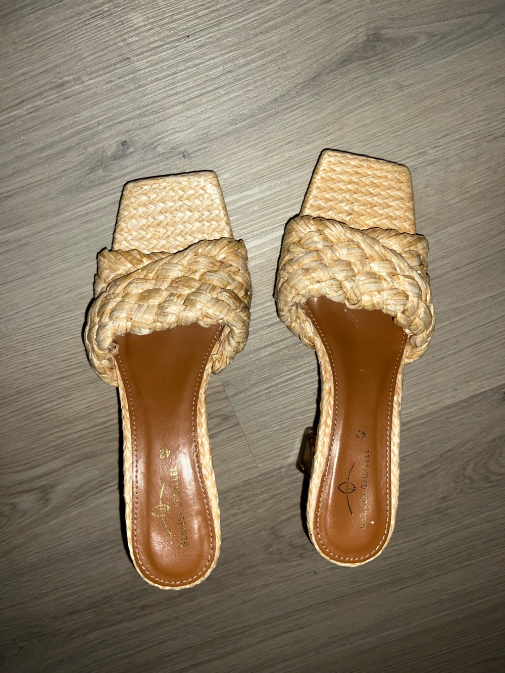 Tan Woven Heeled Sandals Braided Open Toe Size 10.5 EU 42